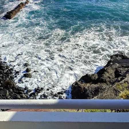 First-line Waterfront Studio * Callao Salvaje